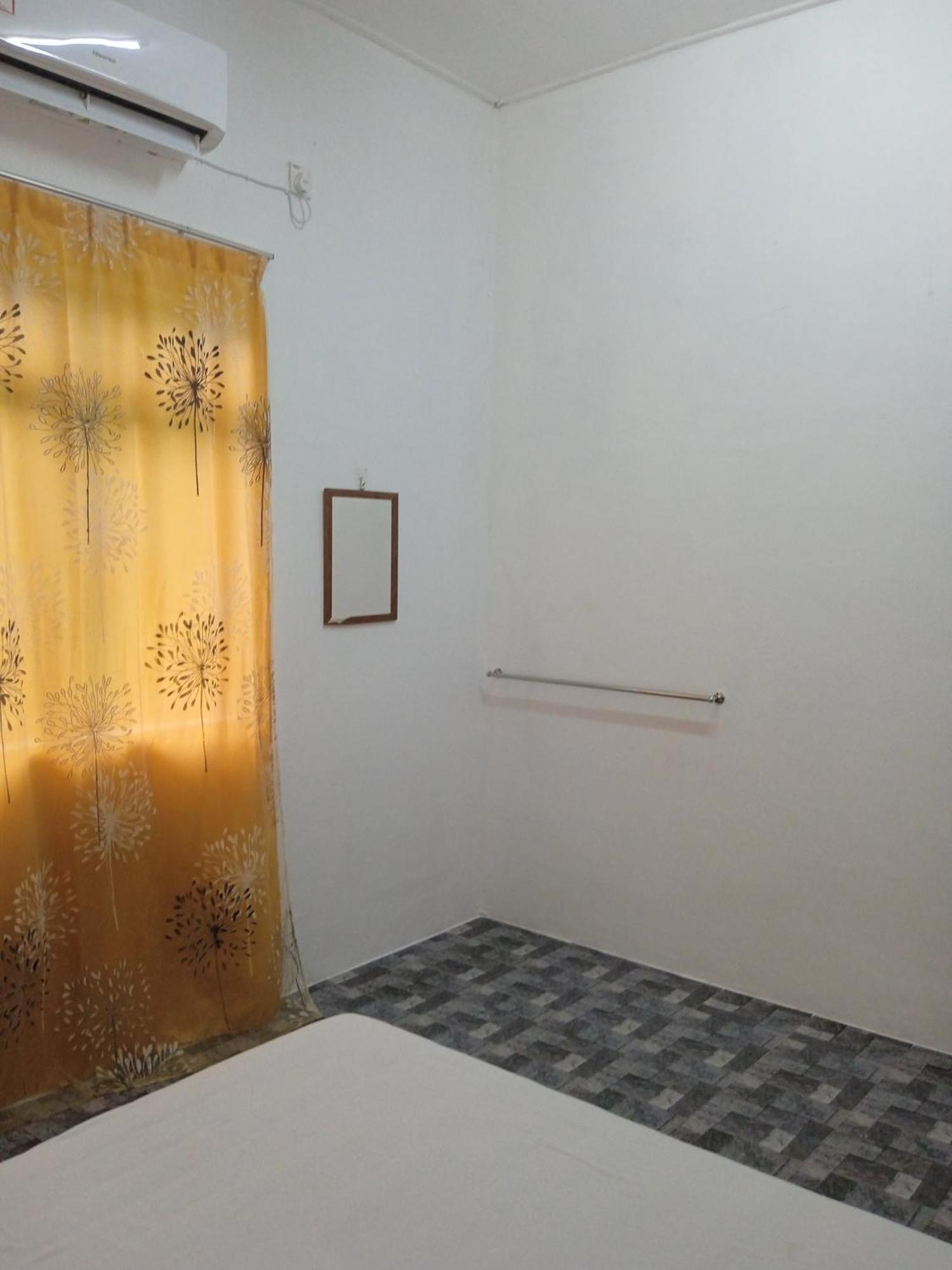 Homestay Idaman B B With 2 Room Aircond 2 Quen Bed And Not Sharing Room -Privacy Kuala Terengganu Exterior photo