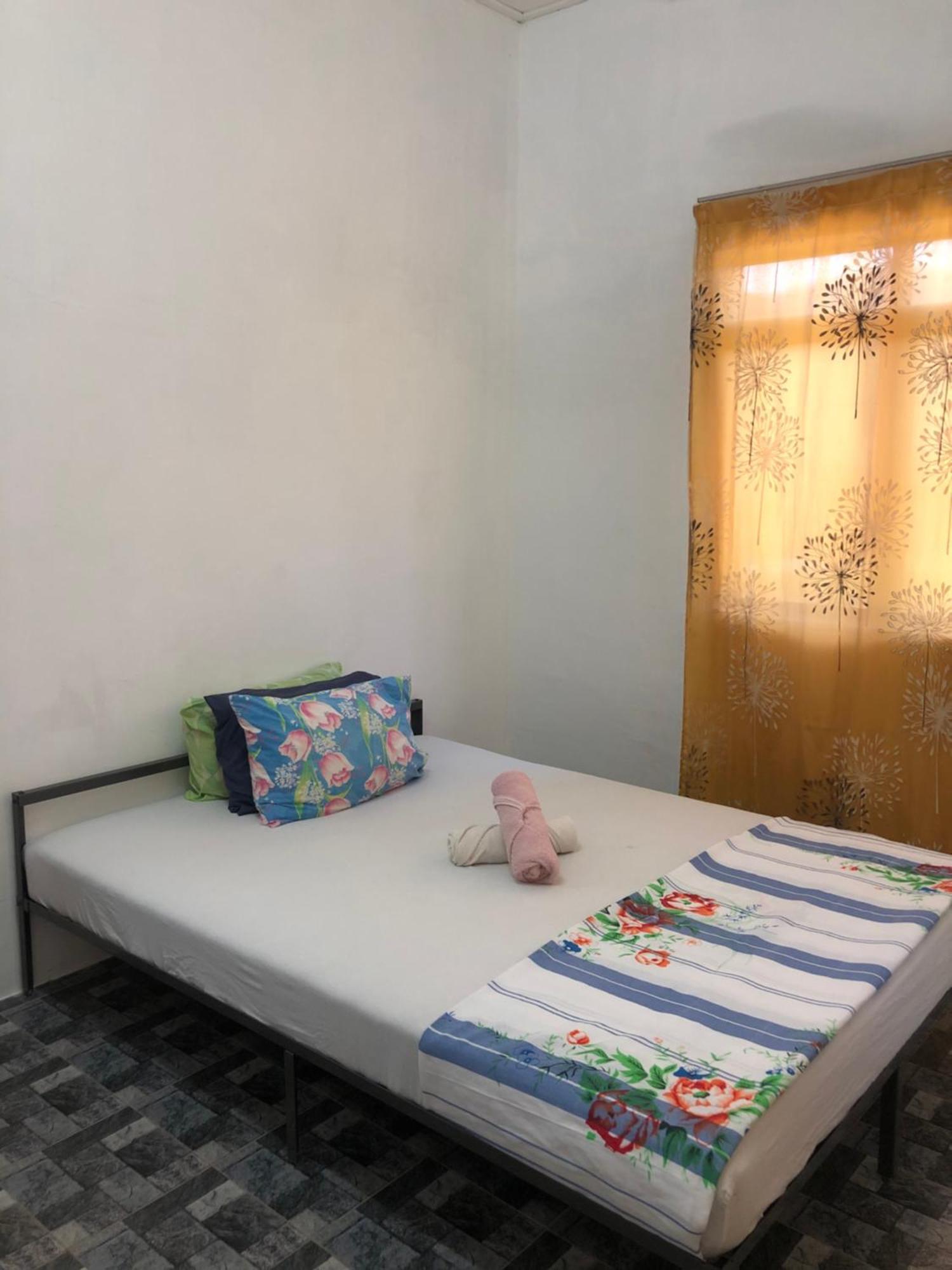 Homestay Idaman B B With 2 Room Aircond 2 Quen Bed And Not Sharing Room -Privacy Kuala Terengganu Exterior photo